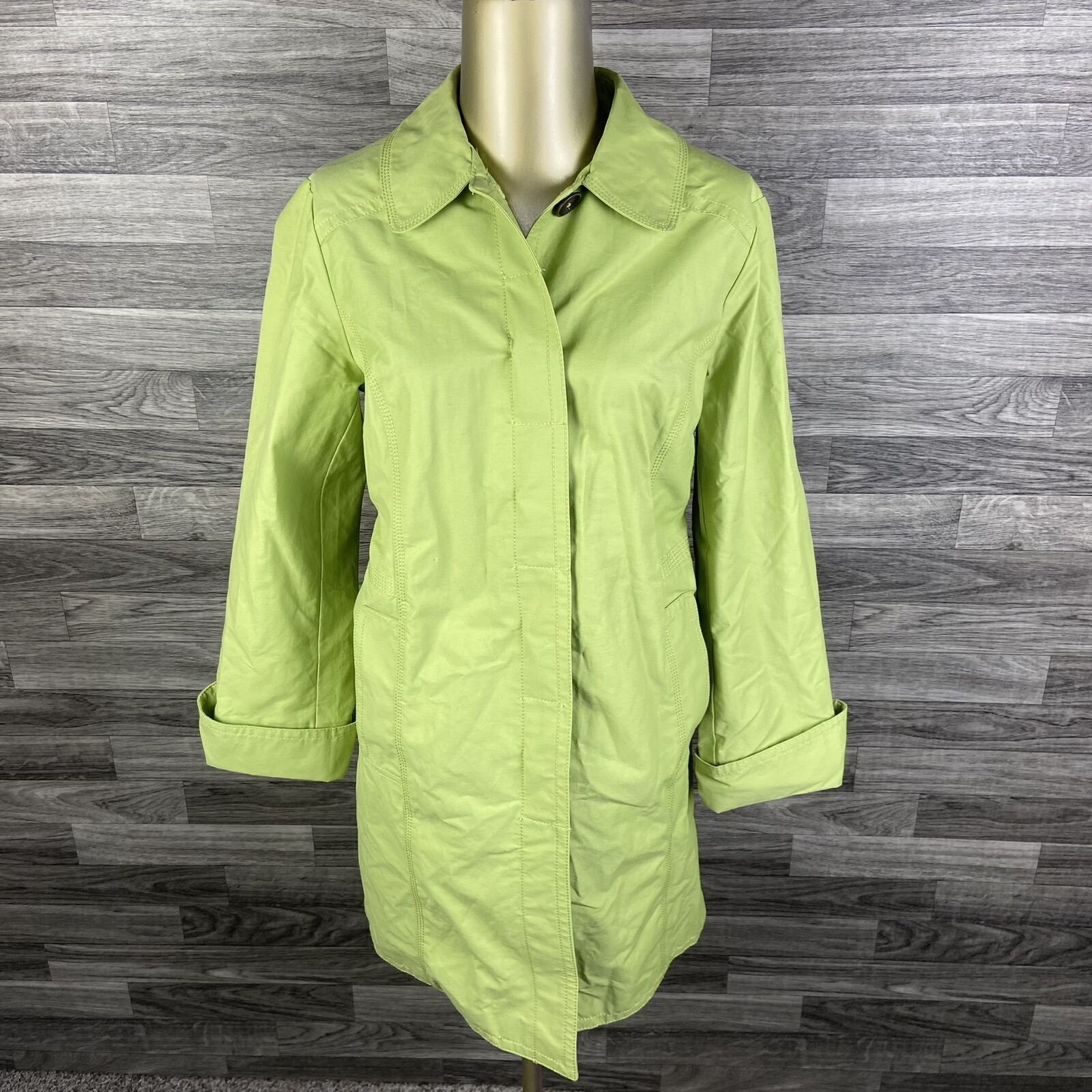 EDDIE BAUER Button Down Collared Lined Green Over… - image 1