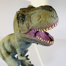 dinosaur fingerling toys r us