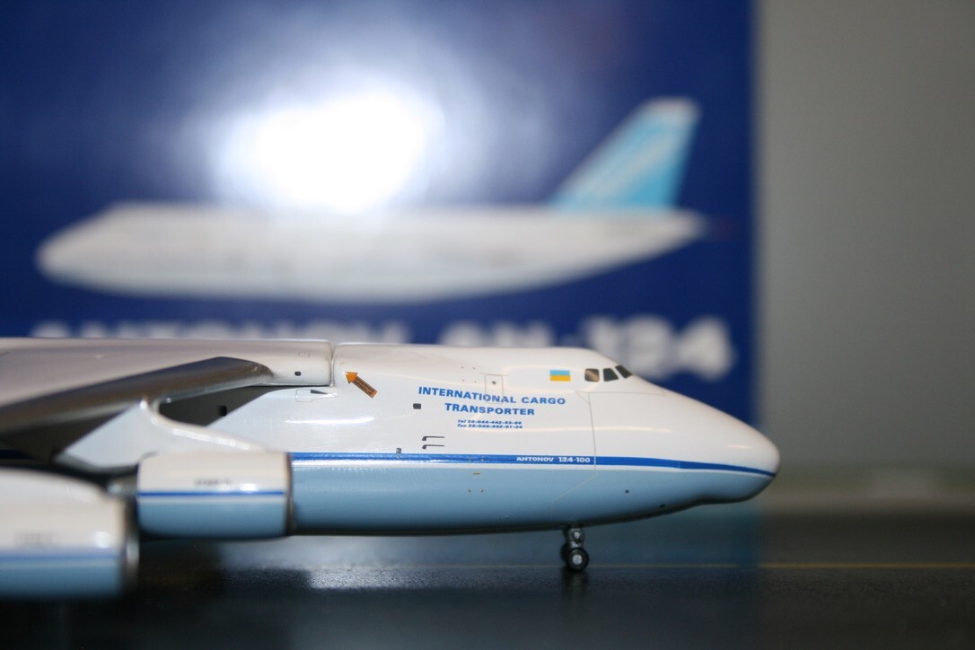 Gemini Jets 1:400 Antonov Design Bureau An-124 UR-82027 (GJADB581
