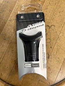TIOGA D-Lite PIVOTAL SEATPOST 25.4 75MM BLACK BMX CLAMP NYLON COMPOSITE RIDE LIT