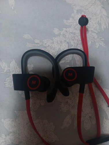 Tair Wireless Bluetooth Headphones Black/Red USED - 第 2/13 張圖片