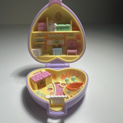 Bluebird Polly Pocket Vintage Purple Heart Compact Playset 1993