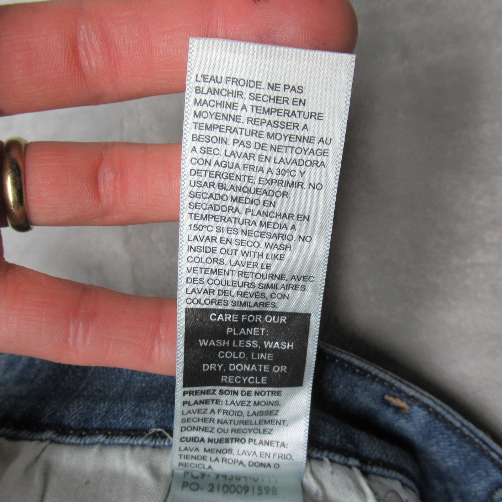 Levis Signature Jeans Women 14 Blue Denim Mid Rise Bootcut Medium Wash 36x32 NEW thumbnail 8