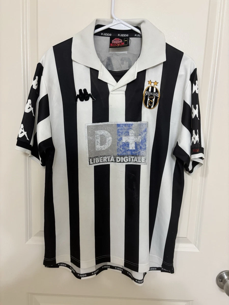 Juventus Kappa In International Club Soccer Fan Apparel
