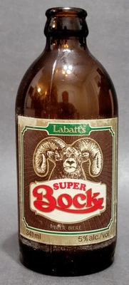 Vintage 1977 Labatts Super Bock Stubby Beer Bottle Paper Label Ram Crest Canada - Image 1 of 4