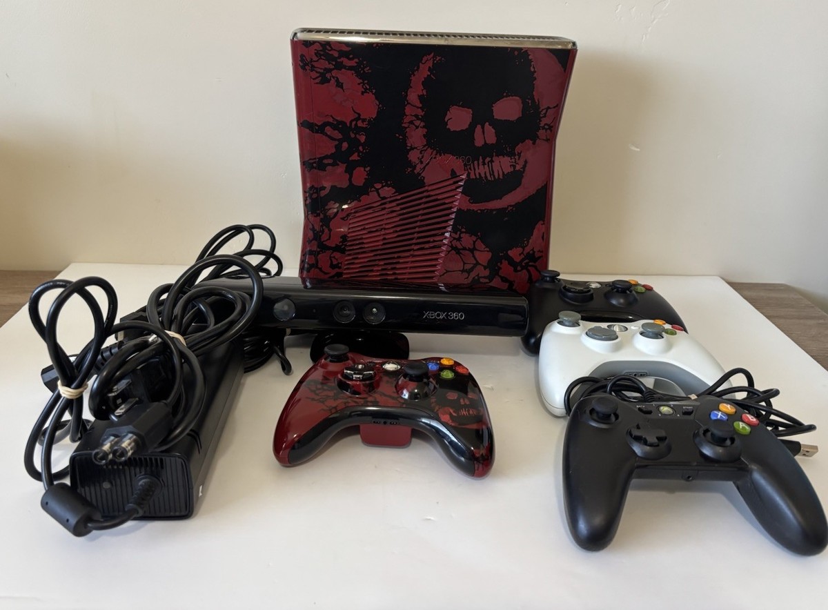 Microsoft - (本体)Xbox360 320GB Gears of War 3(ギアーズ オブ ウォー3) リミテッドエディション(S4K-00012) 日本マイクロソフト Microsoft Xbox 360 Gears of War 3 Limited Edition Console