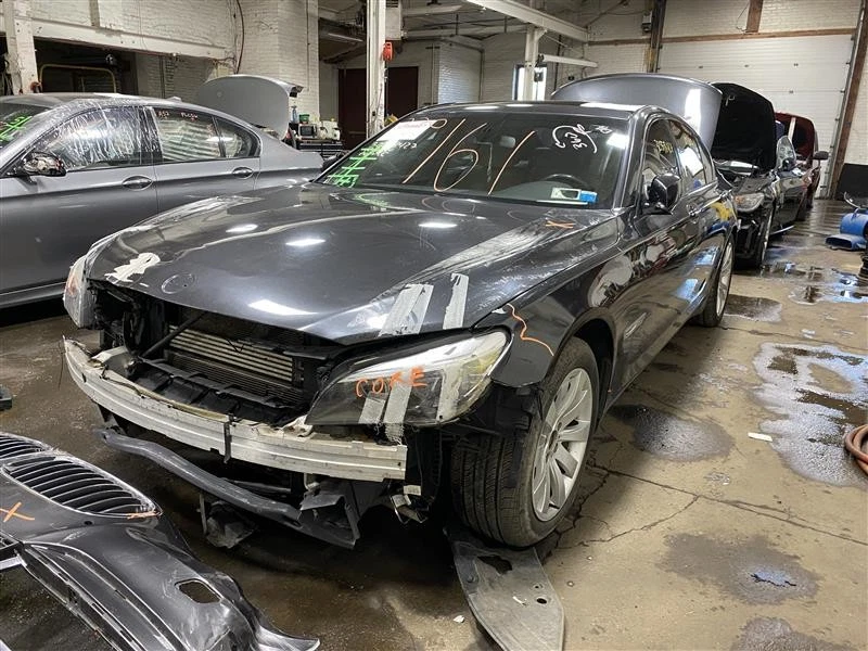 ECU ECM COMPUTER Audi A4 2006 06 2.0L 8E0910115M 1137959 - Image 2 of 4