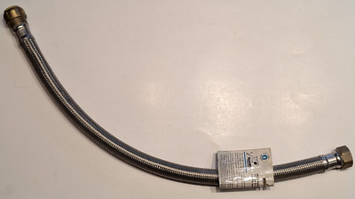 New SharkBite Water Heater Hose 3/4'' FIP x 24'' Push-to-Connect U3088FLEX24LF