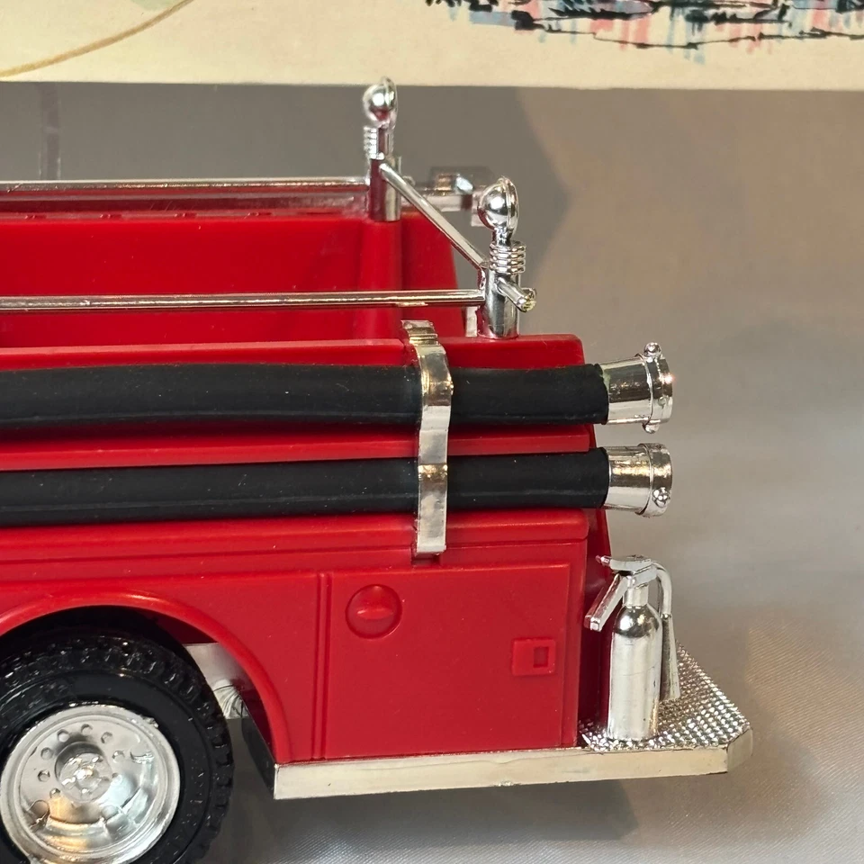 1970 Hess Fire Truck Toy In Box Amerada Hess Oil & Chemical Armada NO BATTERY - Image 4 of 4