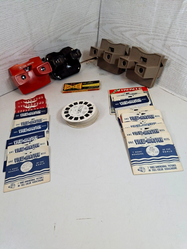 View Master Bundel with 4 Viewers, 54 Reels and 3D Vista Screen Slides