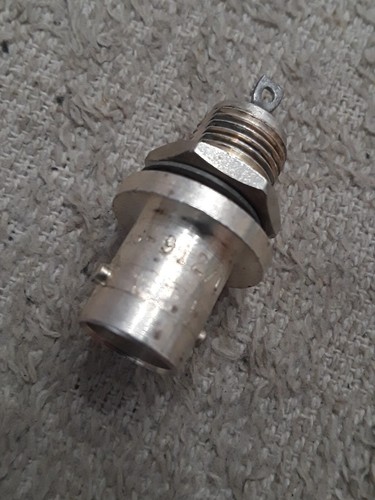 Amphenol UG-912/U - Fabrycznie nowy z żeńskim mocowaniem panelowym - Zdjęcie 4 z 4