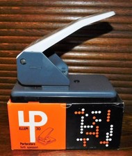 PERFORATRICE A PAPIER A4 A5 A6 . 25/30 FEUILLES 2 TROUS POIDS 1,9kg .ELLEPI.NEUF