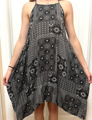 Dex Sundress Womens Size XS Black & White Art Deco Print Shark Bite Hem NWT