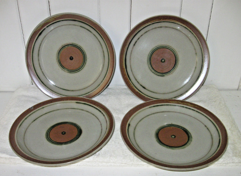 Iron Mountain Stoneware Vintage Whispering Pines Luncheon Plates 4 RARE