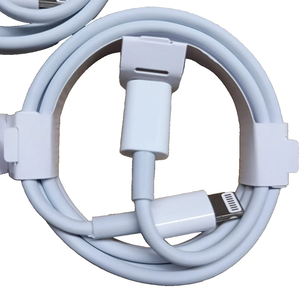 3x OEM 1 Meter USB-C To Lightning Charge/Sync Cable - Image 3 of 4