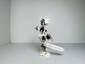 Retired 2001 LEGO Bionicle Toa Kopaka 8536 Complete -W/ Canister & Instructions