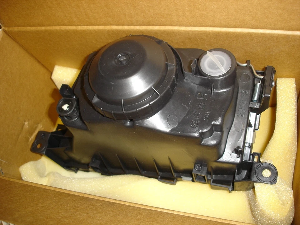 Peugeot 306 head light headlight right side new Depo - Image 2 of 3