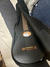 Konzertgitarre 4/4 Nylon slim Black Gypsy Tonabnehmer (+ Stimmgerät) + Gigbag