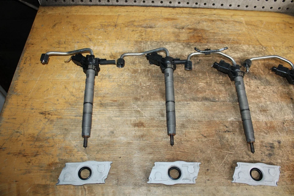 2010-2012 AUDI Q7 (4L) 3.0L TDI DIESEL ENGINE FUEL INJECTOR SET 6 Foto 2 de 4