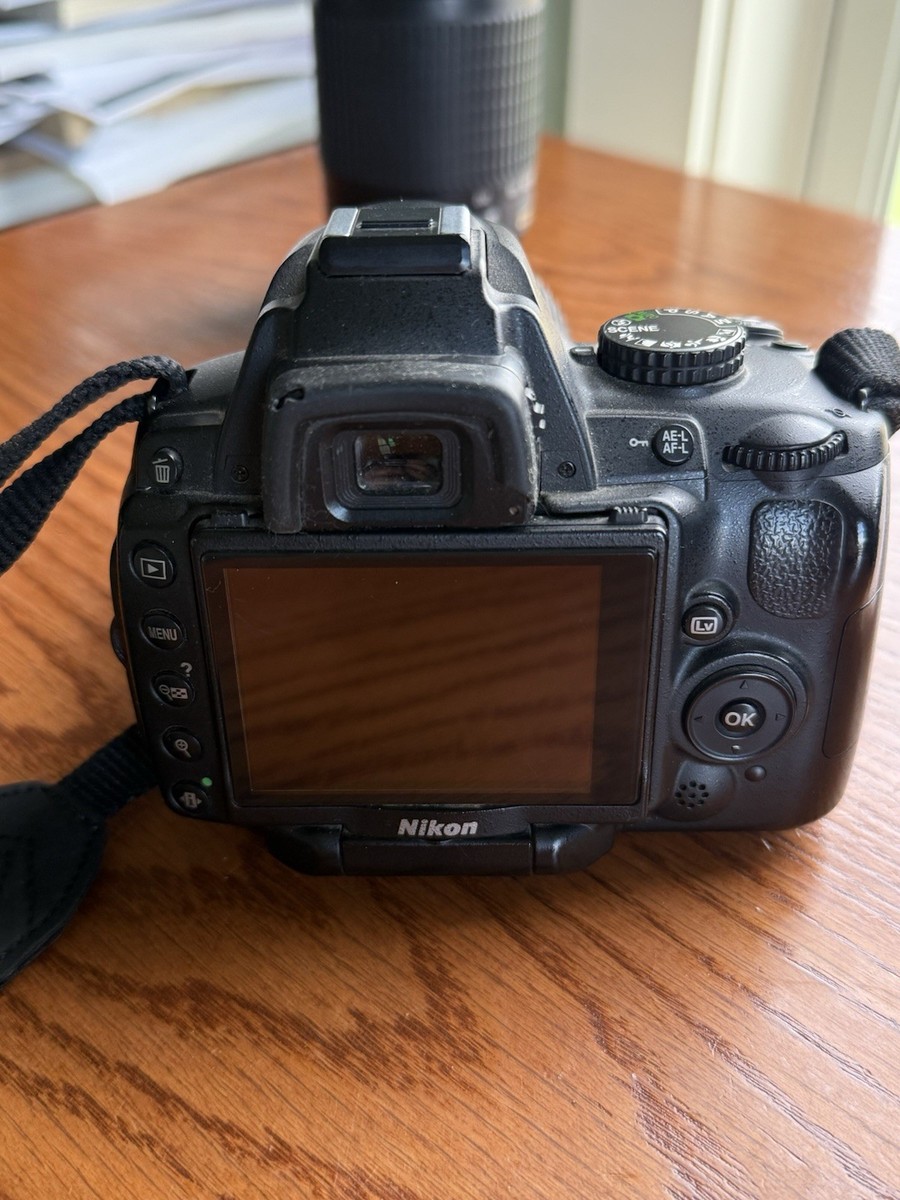 ⭐️Nikon D5000 Digital SLR Camera w/ AF-S DX Nikkor 18-55mm & 55