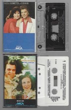2 Conway Twitty / Loretta Lynn cassettes Cassette lot VG Cond.