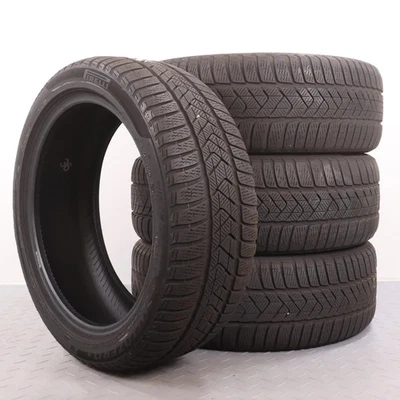 4 pneus d'hiver Pirelli Winter Sottozero 3, dimensions 225/45R18, indice 95H XL - Photo 1/4