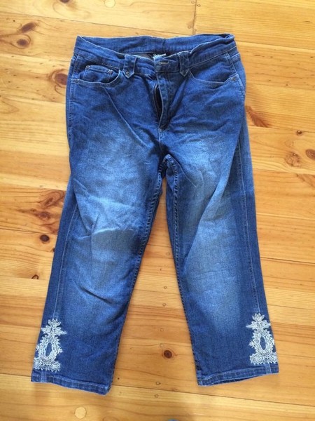 Rockmans Embroidered Crop Blue Denim Jeans Size 10