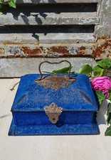 ANCIENNE BOITE A COUTURE NAPOLEON  EN VELOURS BOITE BIJOUX FORME COFFRE