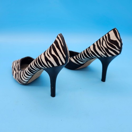 White House Black Market Monarch 10M Zebra print Leather Upper 3 in heels - Picture 7 of 10