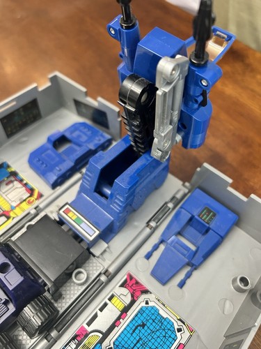 Vintage Transformers G1 Optimus Prime Hasbro Takara with Trailer 1980’s JAPAN - Picture 12 of 19
