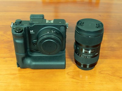 SIGMA SD Quattro 18-35 F1.8 PG-41 Set Camera