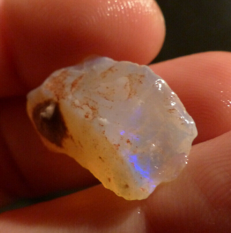 Opale brute Coober Pedy de 10.30ct pour collection de gemmes rares