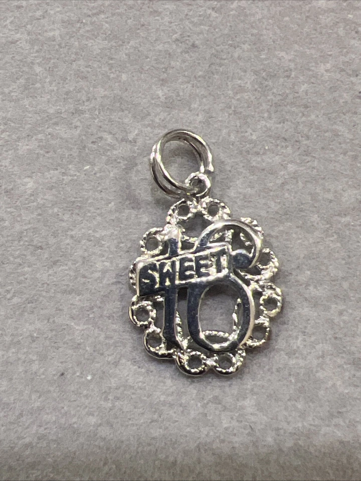 Collar colgante Goody's Premier de plata de ley "Sweet 16" 461 Foto 2 de 3