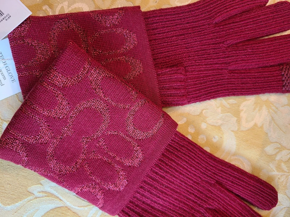 $150 Coach Limited Edition Knit Logo Casual Glove Merino Wool Cherry  Red - Image 3 of 4
