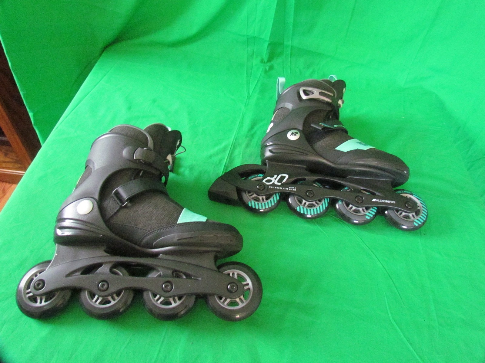Womens Size 8 Rollerblades New No Box