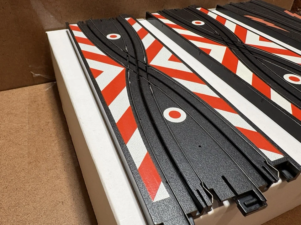 AFX 9" Crossover Tracks y 9" Squeese Tracks Foto 2 de 4