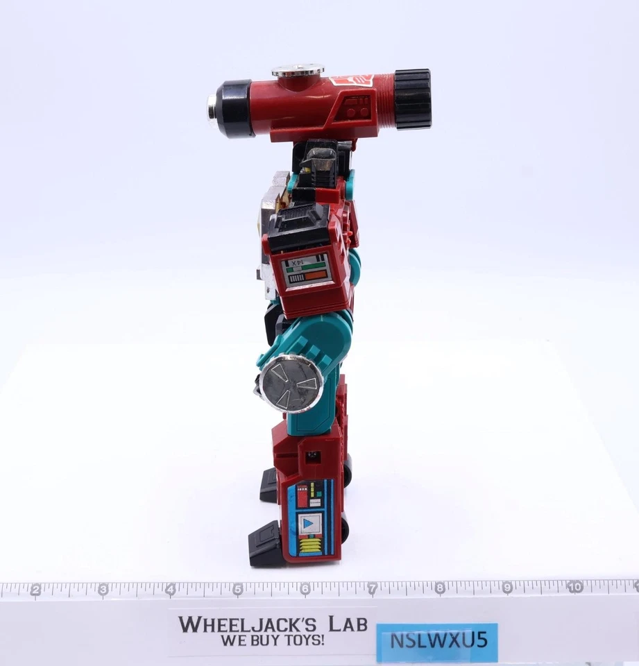 Perceptor 100% Complete 1985 Vintage G1 Transformers Microscope Figure - Image 4 of 4