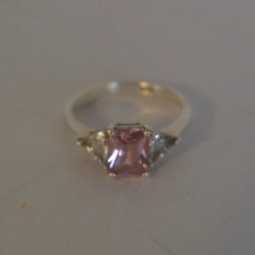 Vtg Silver Sterling Pink  Stone Ring Size 7 R176