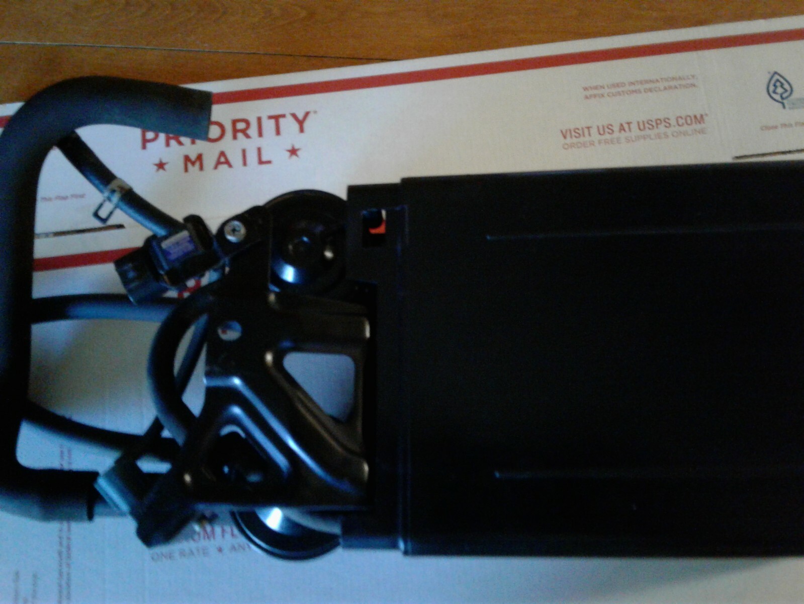 199801 LEXUS IS300/ 200102 GS300 GENUINE CHARCOAL CANISTER 77704