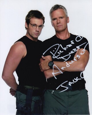 RICHARD DEAN ANDERSON signed Autogramm 20x25cm STARGATE in Person autograph