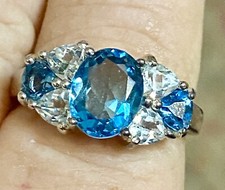 STERLING DAINTY CZ ACCENTD TOPAZ BLUE MULTI GEMSTONE RING - SIZE 8