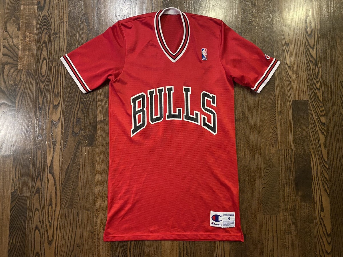 Vintage CHICAGO BULLS Red Champion Shooting Shirt Jersey Size
