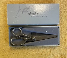 Vintage Gingher Pinking Shears Scissors Original Box G-7P