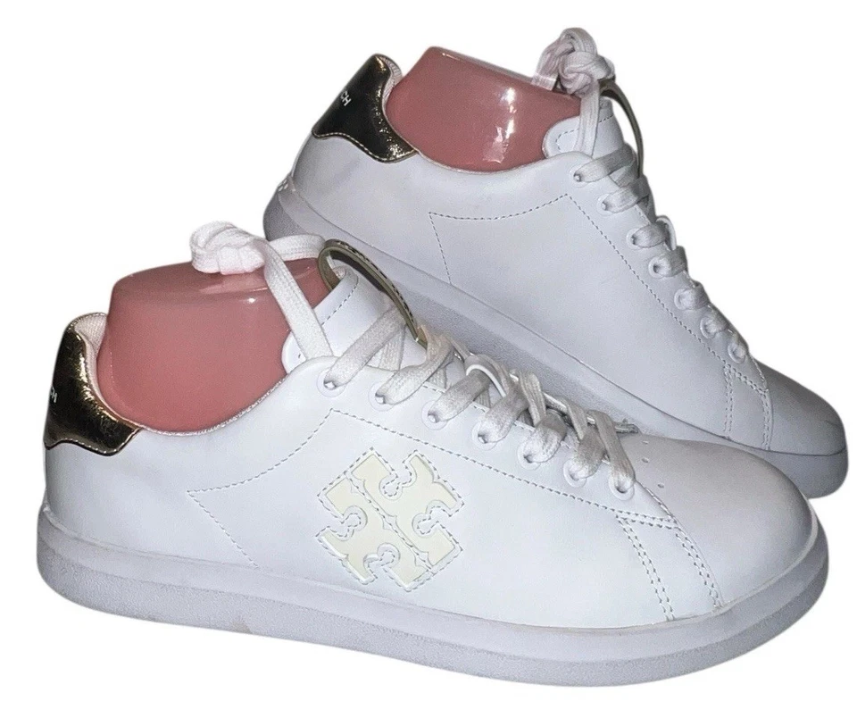 TORY BURCH Women’s Sz 8 Double T Howell Court Sneaker Tennis Shoe White & Gold - Image 2 of 4