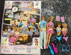 Vintage Barbie 1989 THE HEART FAMILY Visit DISNEYLAND Mattel with Accessories