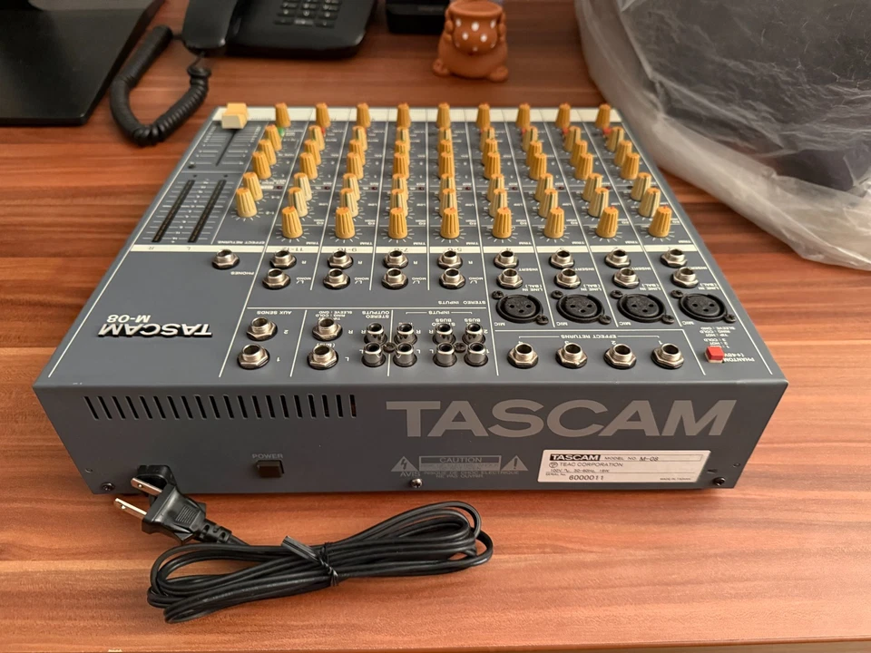 TASCAM M-08 12-channel Mixer - Image 4 of 4
