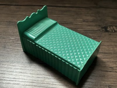 Vtg Superior Dollhouse Bed Plastic Green 1950s/60s