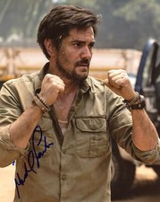 Michael Landes "Hooten & The Lady" AUTOGRAPH Signed 8x10 Photo