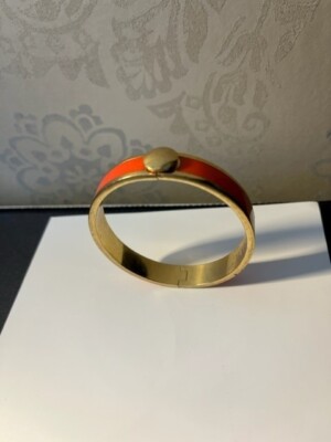 Halycon Days Orange und Gold Armreif mit Scharnier 18kt vergoldet | UVP 165£