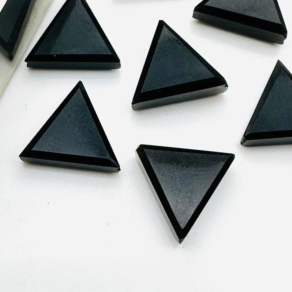 [ATACADO] PEDRA PRECIOSA SOLTA FORMA TRIÂNGULO FATIA FACETADA ÔNIX PRETO NATURAL - Imagem 2 de 4